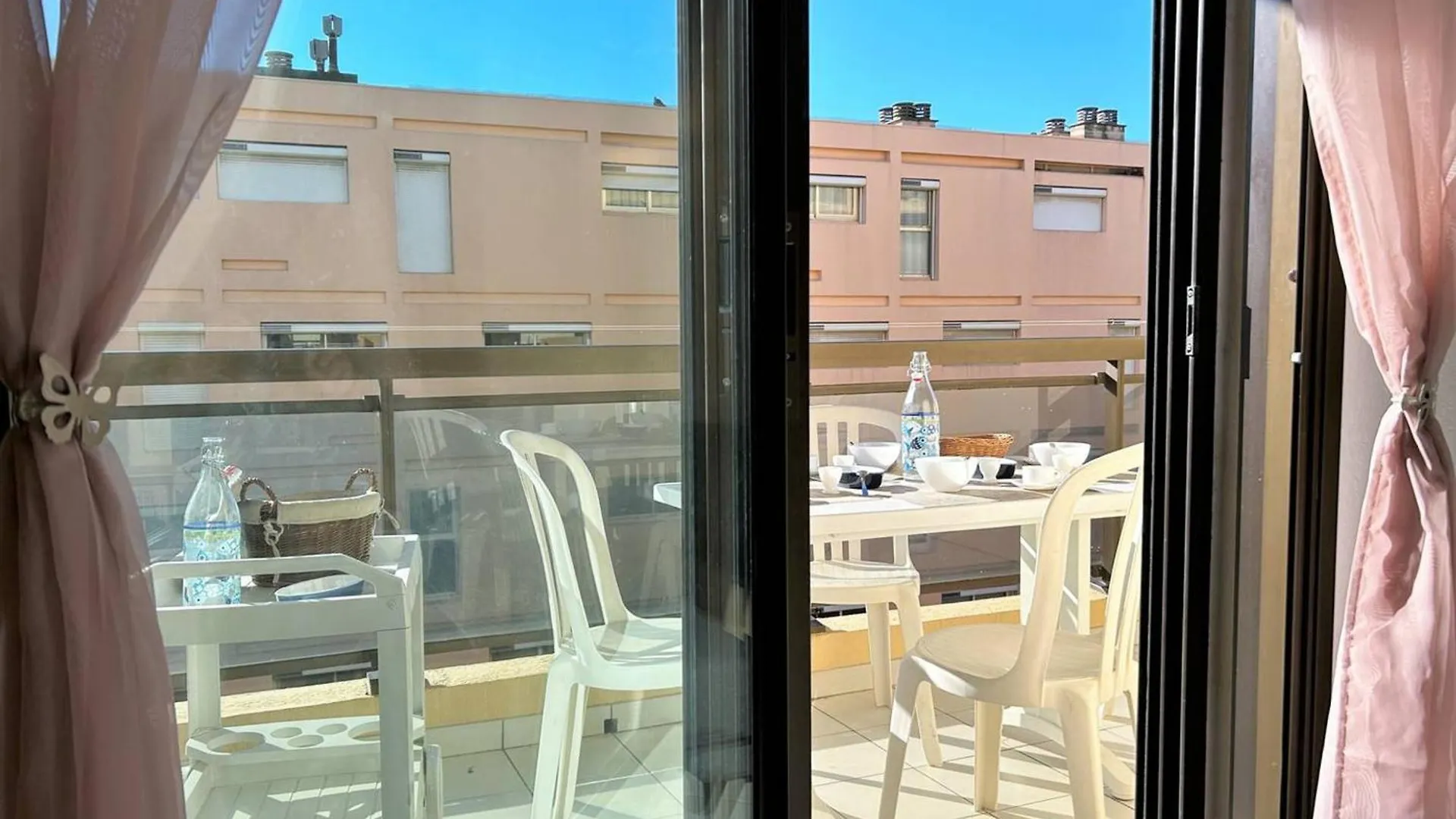 Appartement Climatise, 4 Couchages, Centre-Ville Du Lavandou, Proche Plage, Parking Inclus - Fr-1-251-580 Le Lavandou 0*,