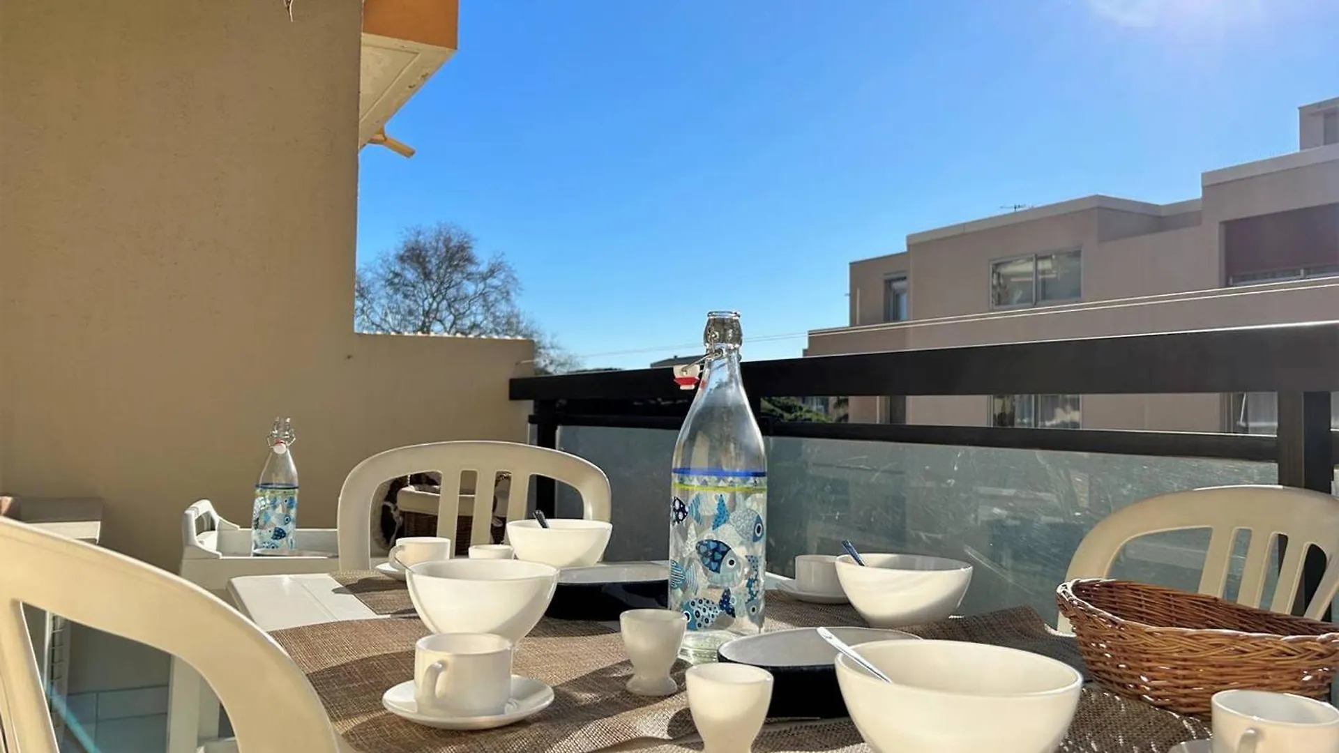 Apartment Appartement Climatise, 4 Couchages, Centre-Ville Du Lavandou, Proche Plage, Parking Inclus - Fr-1-251-580 Le Lavandou France