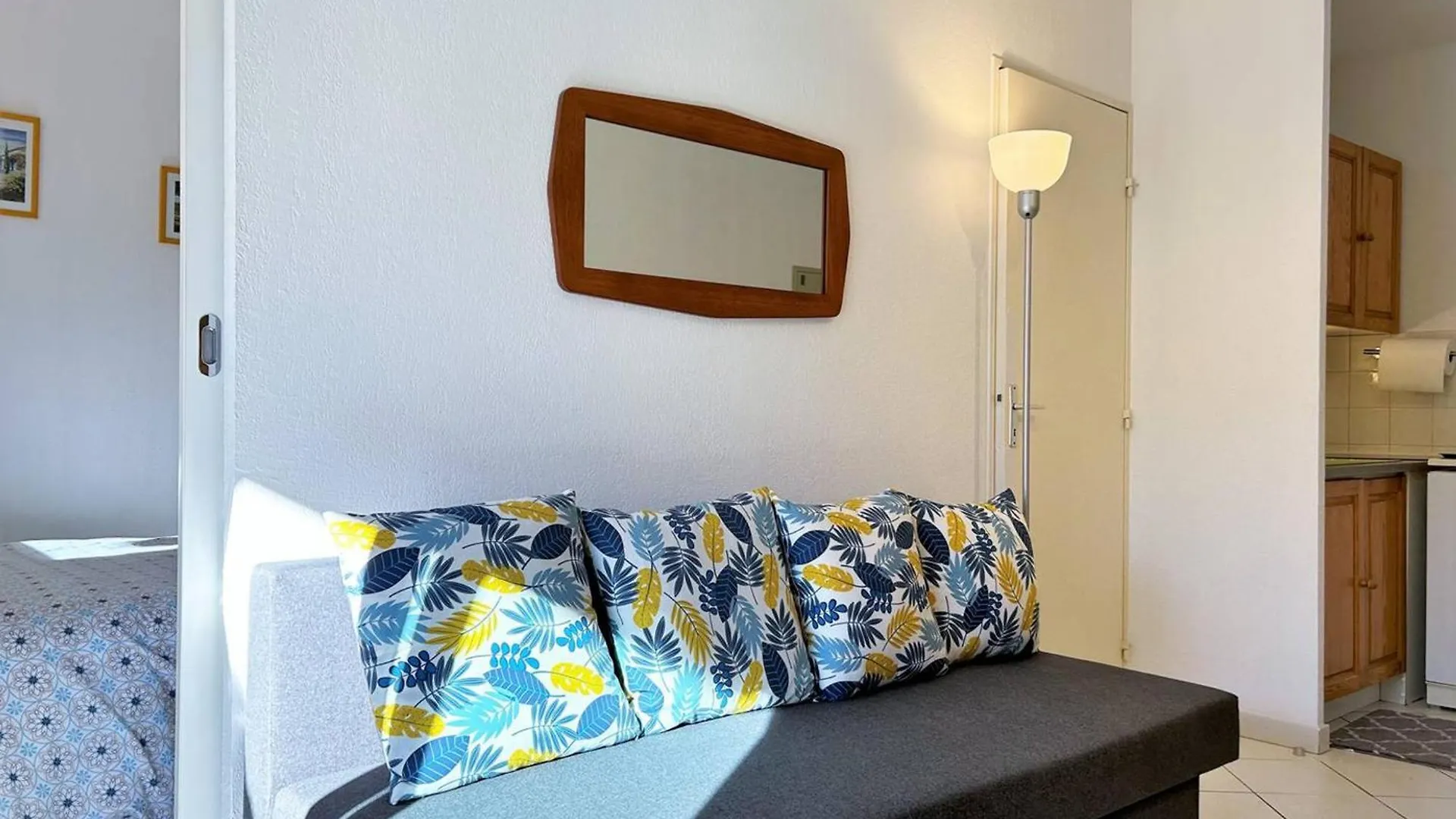 Appartement Climatise, 4 Couchages, Centre-Ville Du Lavandou, Proche Plage, Parking Inclus - Fr-1-251-580 Le Lavandou Apartment