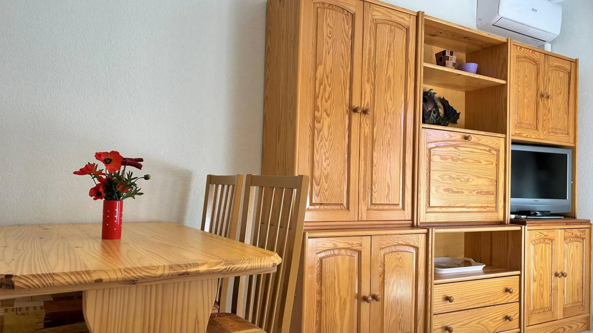 Appartement Climatise, 4 Couchages, Centre-Ville Du Lavandou, Proche Plage, Parking Inclus - Fr-1-251-580 Le Lavandou